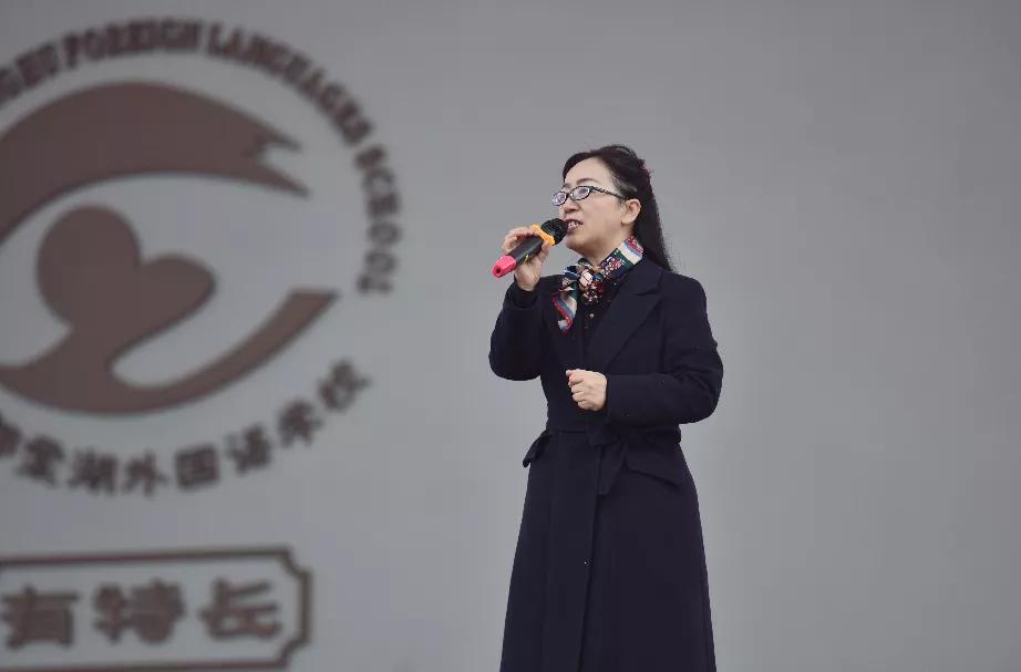 开学啦听听新生的感受,开学了看一下宿舍的环境