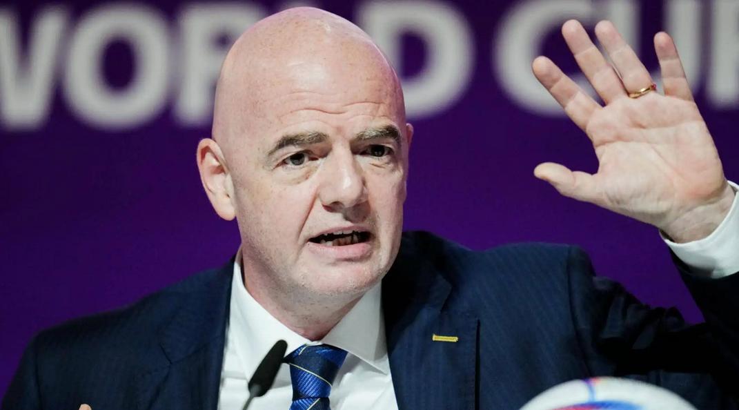 世界杯决赛播放泽连斯基视频,泽连斯基在世界杯决赛演讲被拒绝