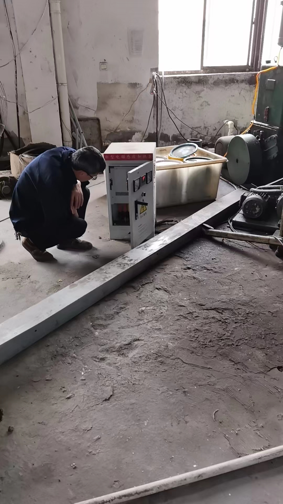 真空镀膜机扩散泵温度调多少合适,真空镀膜机扩散泵需要停电加热吗