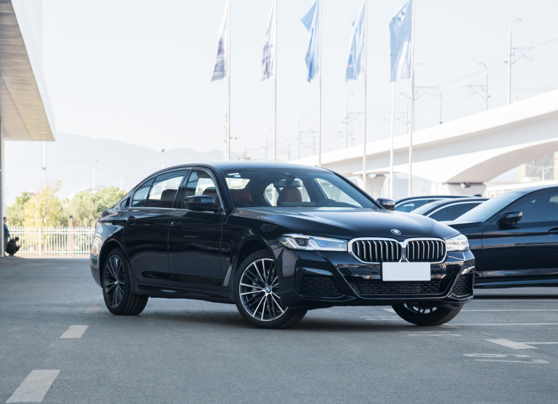 2022比亚迪宋plusdmi尊贵版时空灰,国产轿车排行榜前十名比亚迪