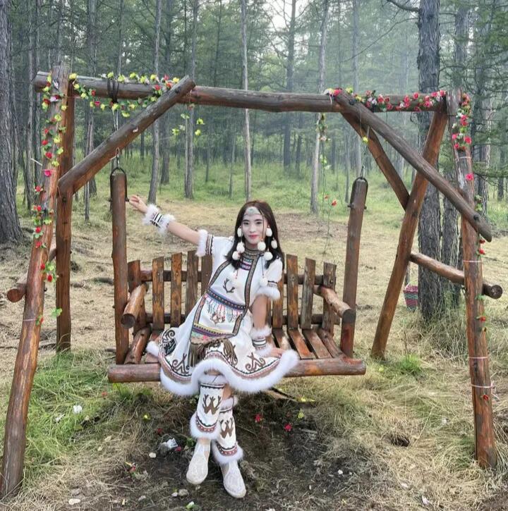 五十六个民族服饰傈僳族,五十六个民族代表服饰图片