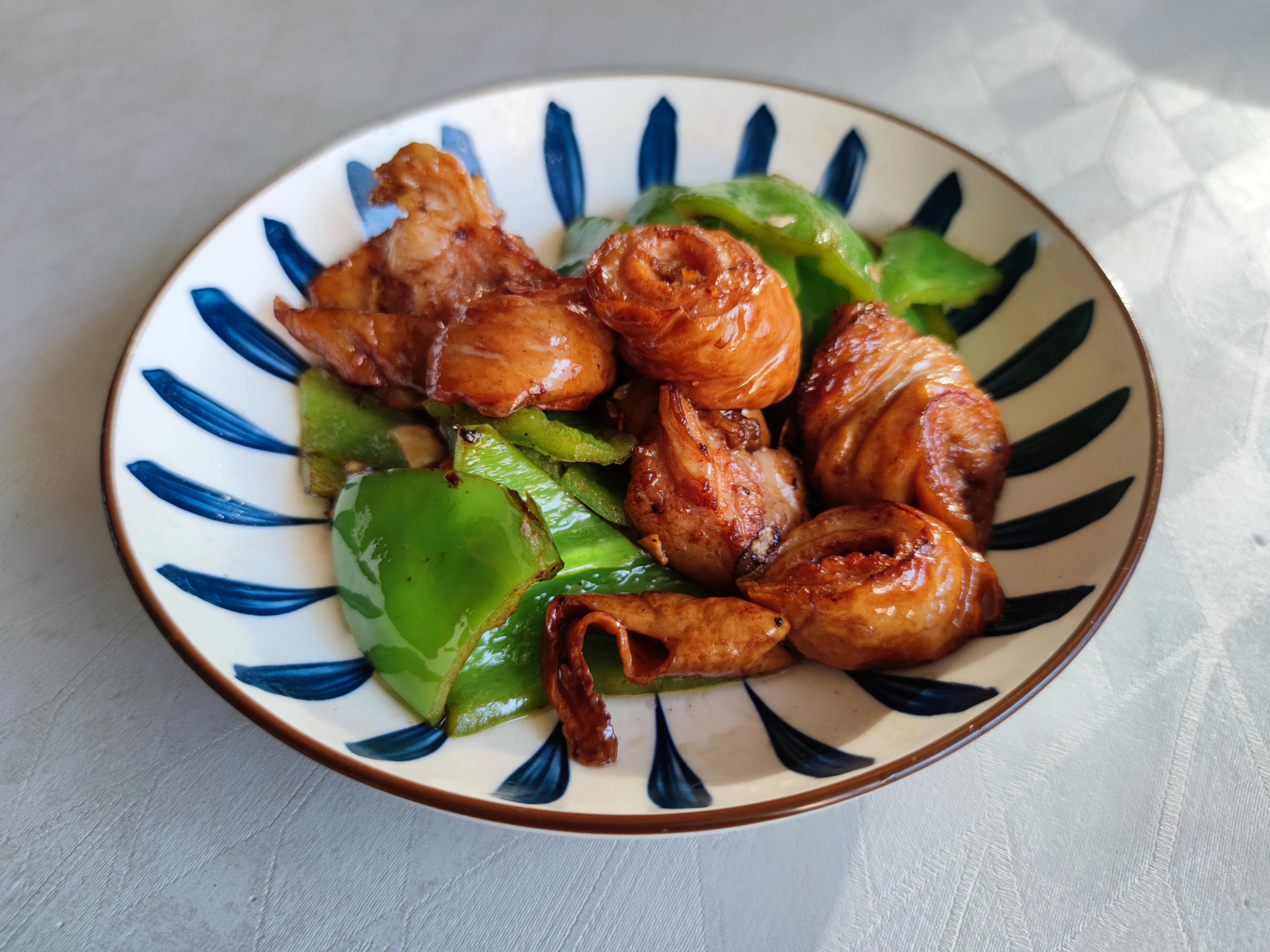 饭店里的菜为啥下饭,饭馆菜太咸或太淡