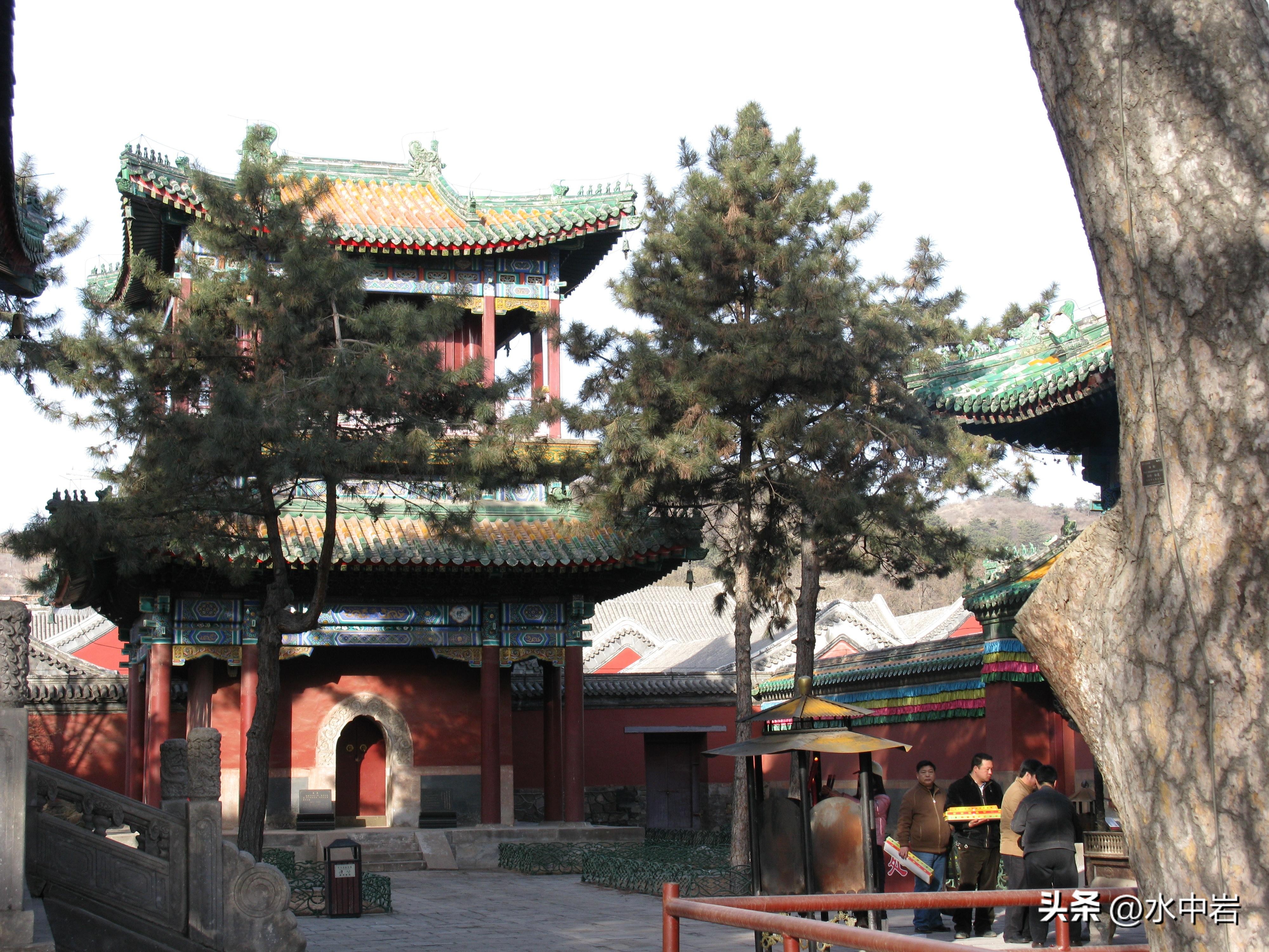 鍖椾含鐨勯鍦熶汉鎯呭拰缇庨,鍖椾含鐨勯鍦熶汉鎯呬笌缇庨