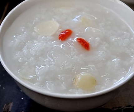 入秋皮肤痒有什么办法,秋天皮肤痒一抓起水泡怎么止痒