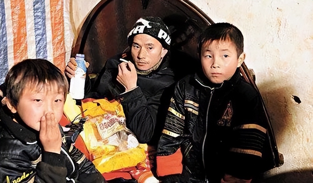 犀利哥流浪汉程国荣,从抗洪英雄变成最帅流浪汉结局