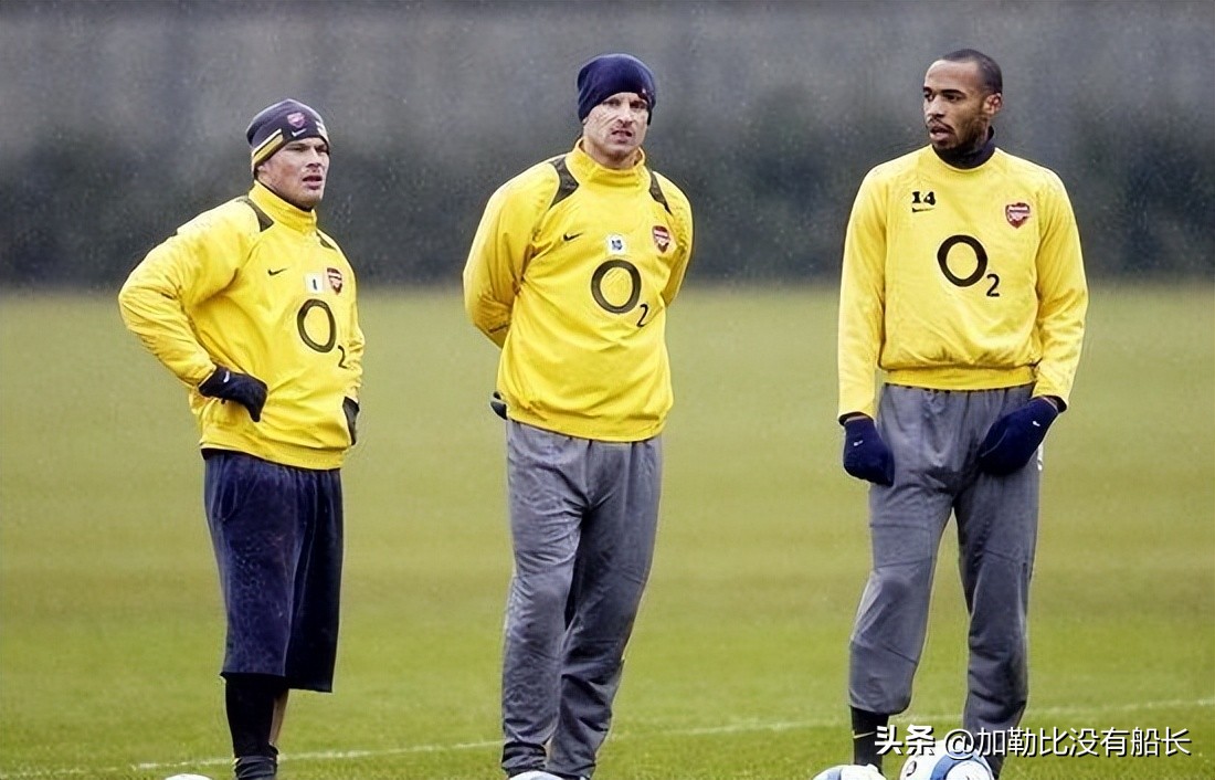 足坛历史十大前场组合,世界足坛那些年少成名的顶级前锋