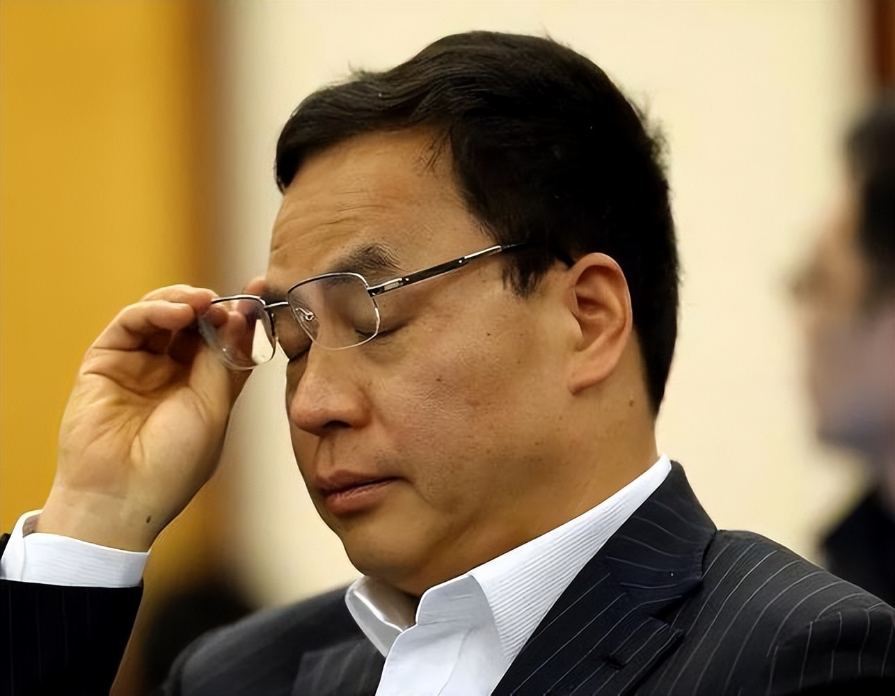 震惊!中国首富李河君旗下9家公司破产清算,企业巨头遭遇重创!