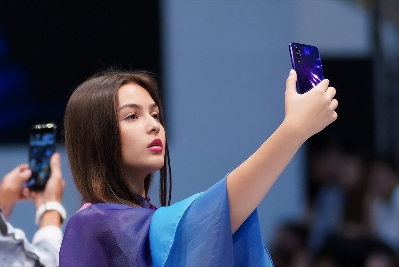 美国对中国出口持续增加,我国买了人家什么东西?答案来了