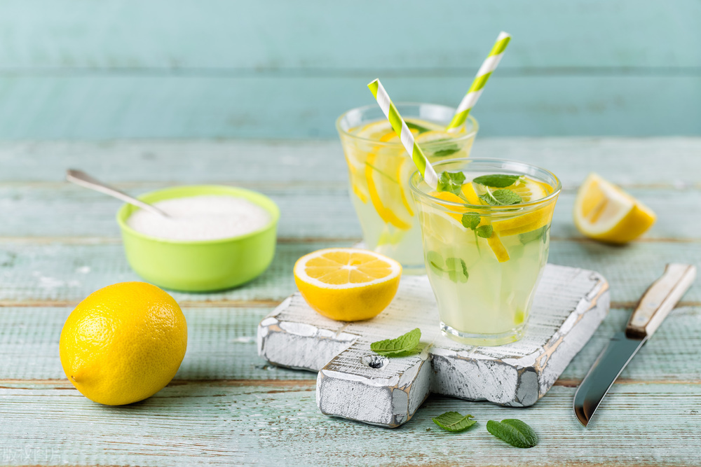 柠檬电解质水加盐,咸柠檬电解质水的正确泡法