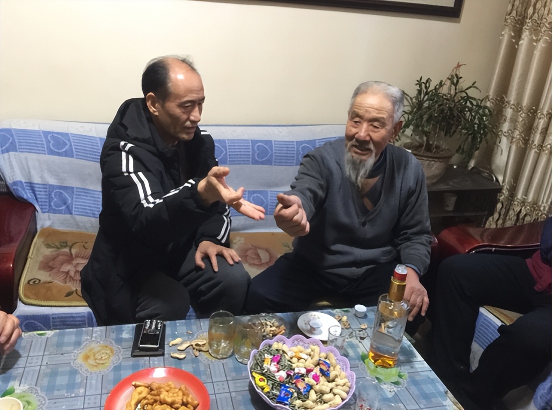 红星二锅头白瓶蓝瓶和绿瓶哪个好,红星蓝瓶和绿瓶二锅头