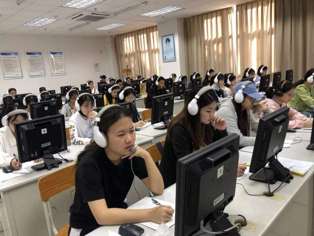 英语四级听力120分左右,为什么四级听力会有249