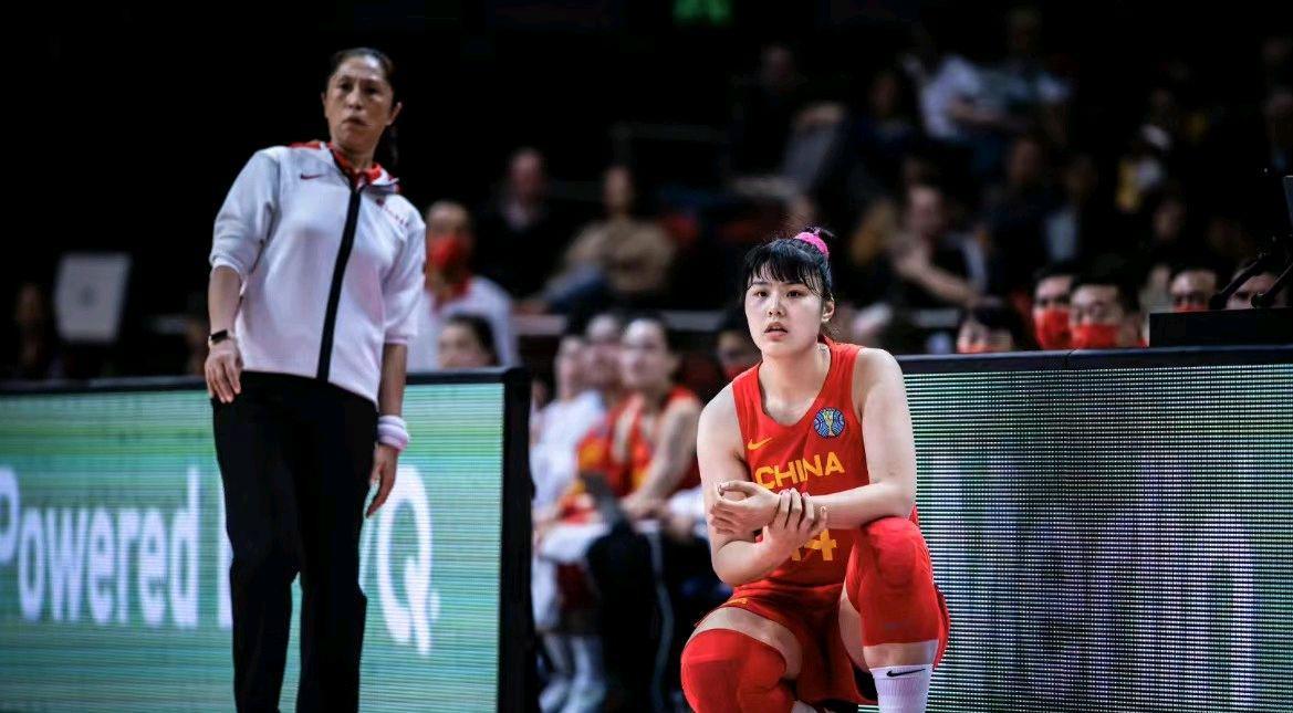 中国女篮对韩国杨力维单节16分,中国女篮47分大胜新西兰杨力维