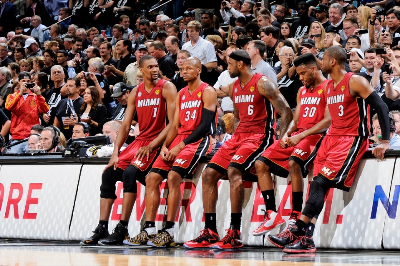 美媒去年勇士夺冠概率,美媒评今年总冠军