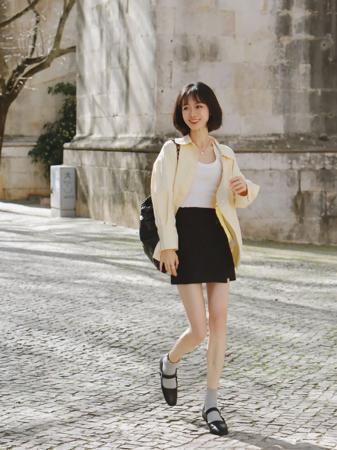 宽松衬衫搭配阔腿长裤,衬衣裙与白裤子最新穿搭