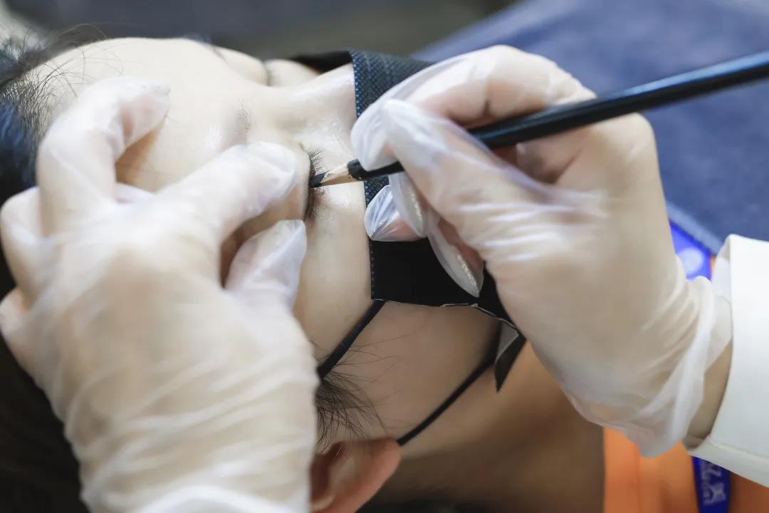 聚亿美直播纹绣培训靠谱吗,聚亿美匠心纹绣团队靠谱吗