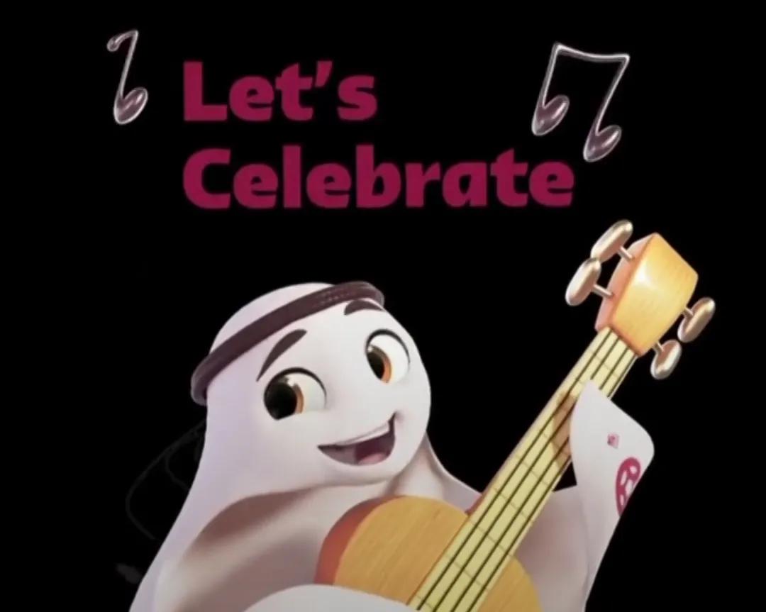 揽着吉祥看世界杯