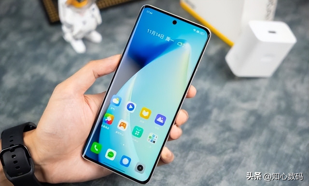 realme新千元机曝光颜值堪比旗舰,realme下半年千元机