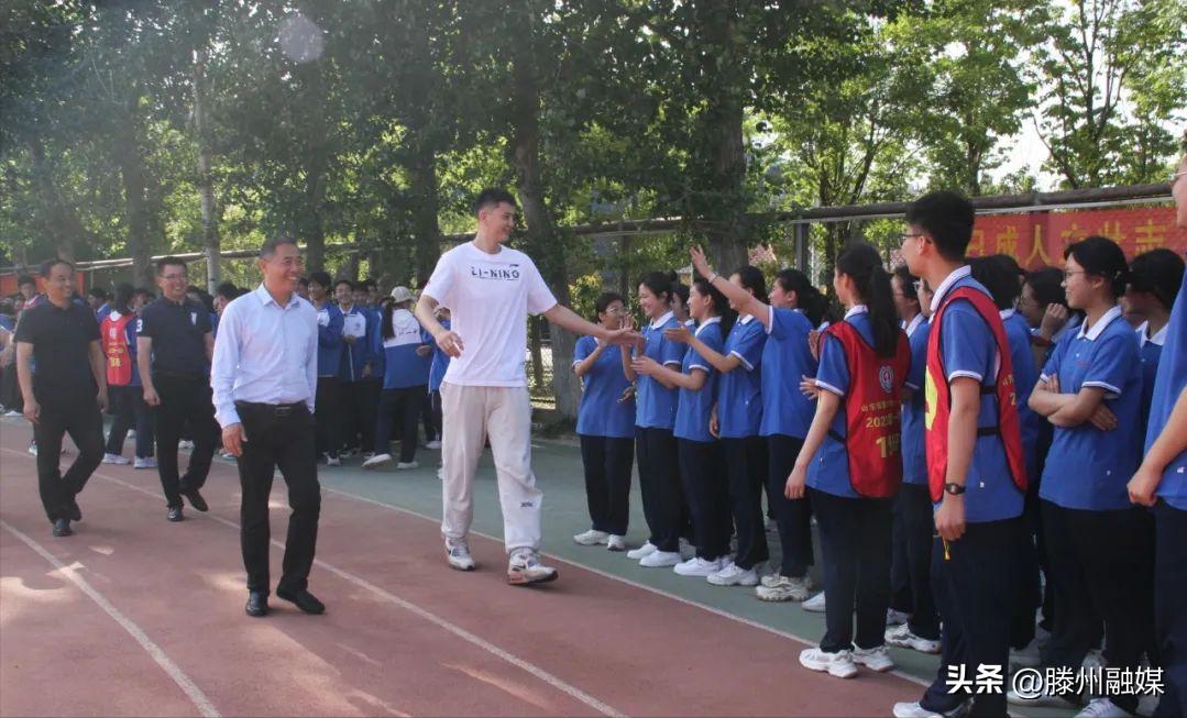 俞长栋重回母校,俞长栋枣庄