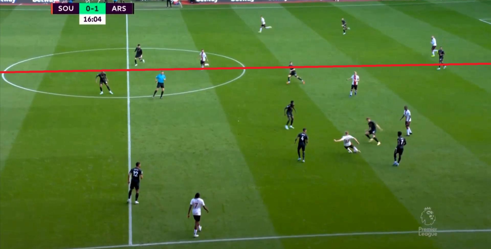 亚洲最强左后卫富安健洋,富安健洋目前效力于哪支球队