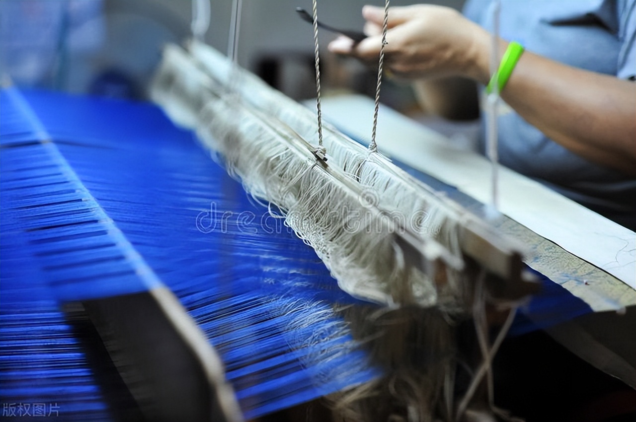 飘窗窗帘怎么买省钱,网购窗帘怎么选省钱