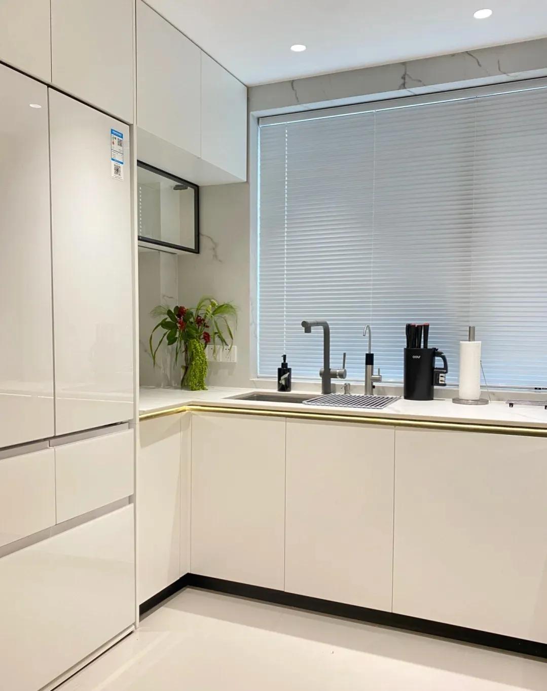 近日浙江一女子晒出自建房,辽宁一女子晒160新家装修