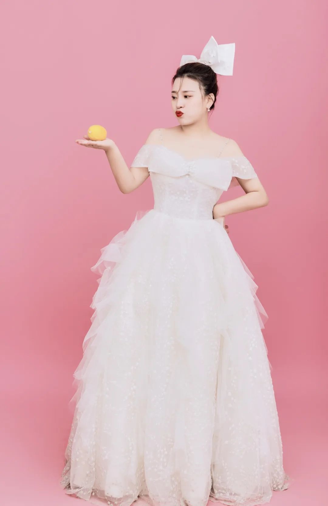 首秀1.1亿人次观看,知名主播如何在快手直播「再」*局破**