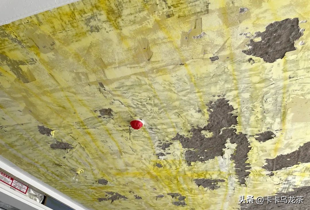 网友爆料：手指一刮就掉渣！鲁昊棠琳湾小区业主第一诉求：退房