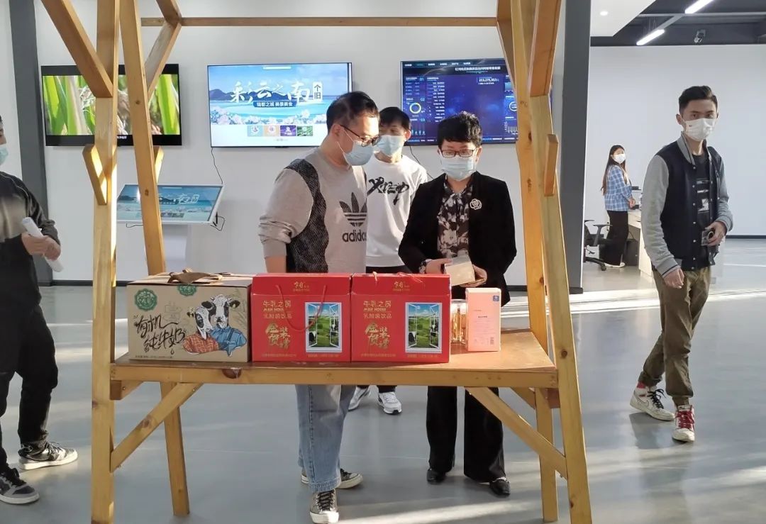 云南红河州个旧市委汪霞,汪霞个旧