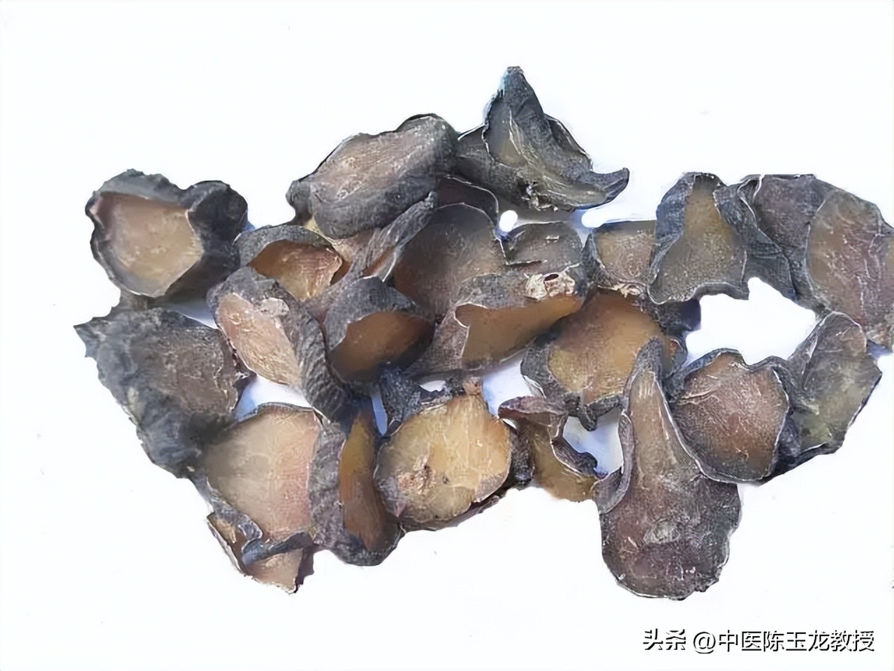 饭后总胃胀喝水就吐,饭后喝水胃胀怎么回事