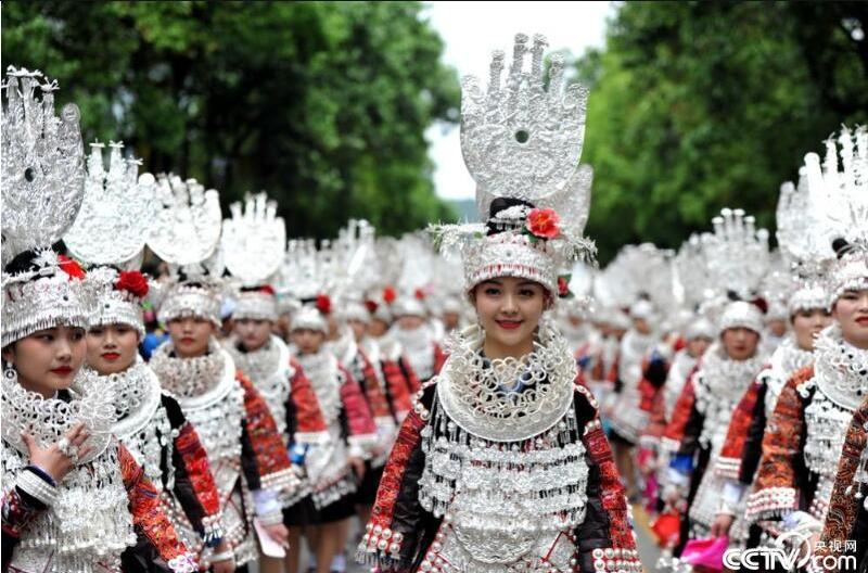 苗族古歌发源地是哪里,苗族文化有哪些古老的传统歌舞