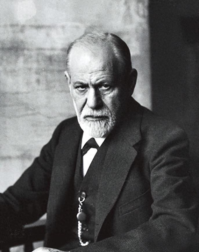 为什么会梦到被喜欢的人亲,梦到曾喜欢女人是什么预兆