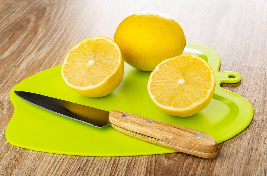 家用菜板怎么选,记住口诀“三三二”