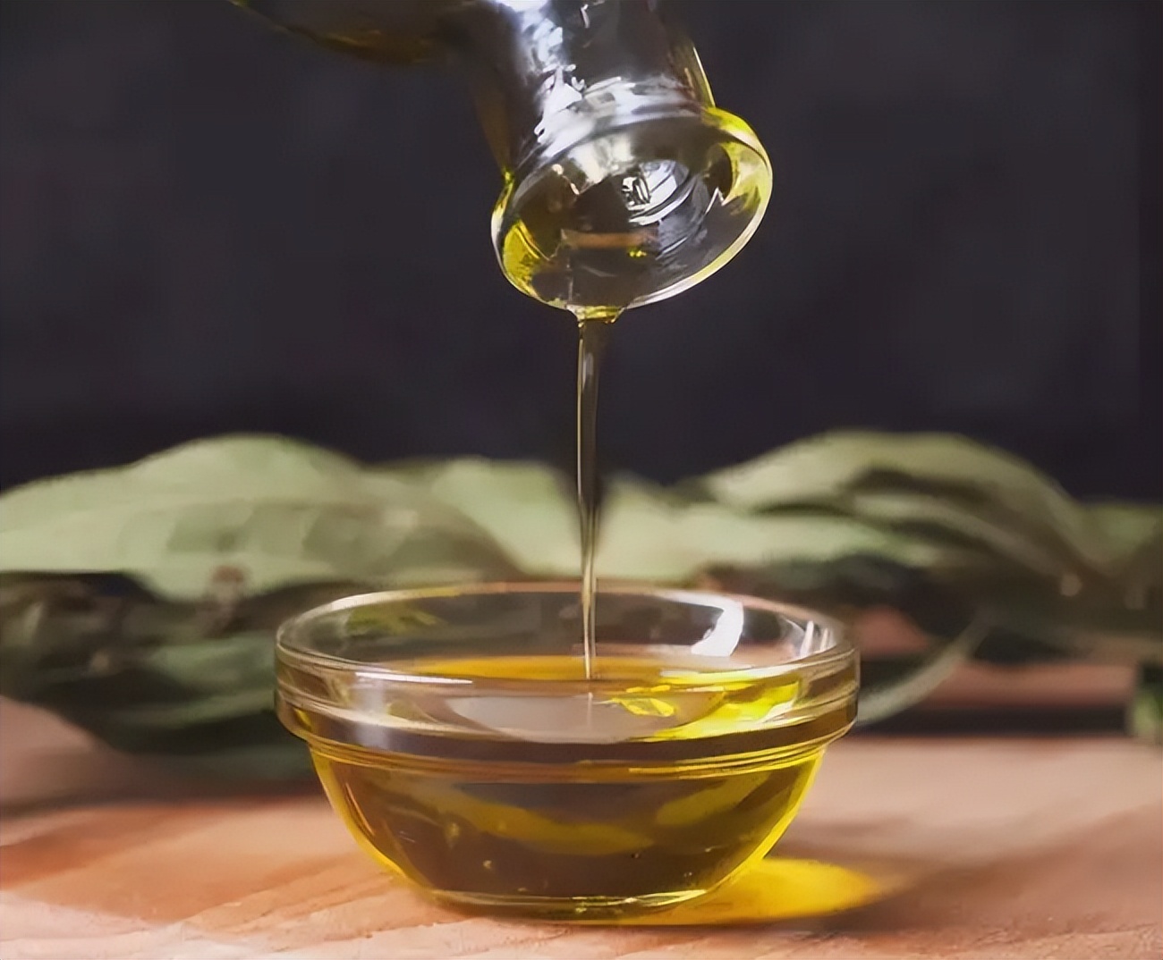 宝宝多大吃食用油比较合适,宝宝几个月可以吃食用油