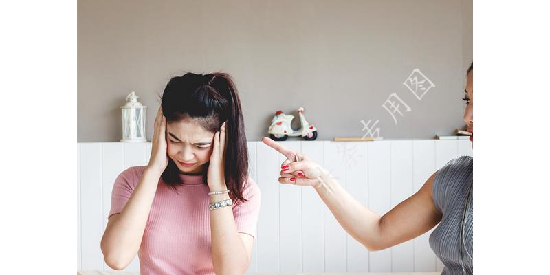 “我是外人，没资格请假伺候你妈”母子沆瀣一气，妻子适时反击