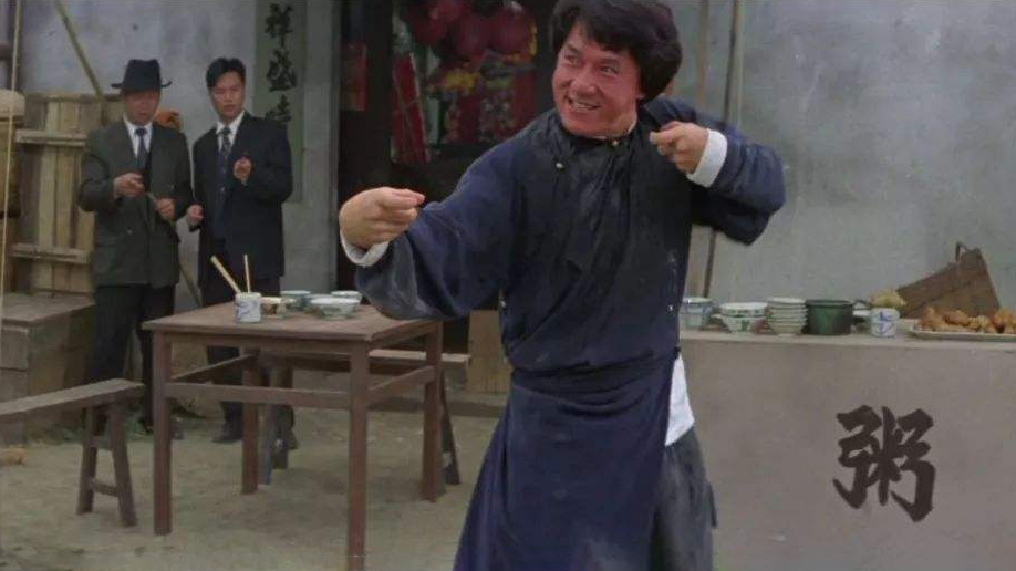 成龙是真功夫还是花拳绣腿,成龙评价李小龙的功夫是花拳绣腿