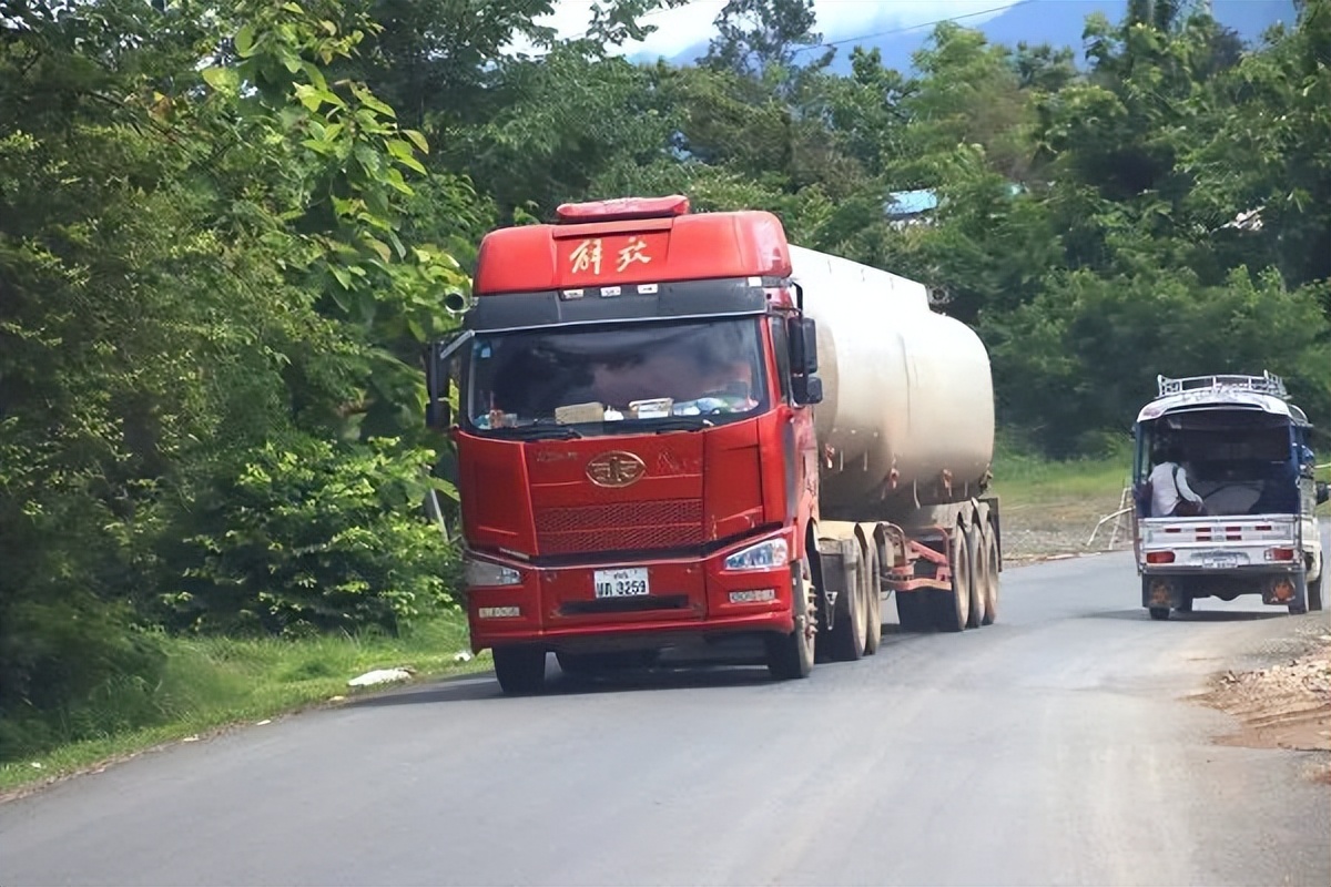 老挝国际货车运货,老挝中国货车货运行情