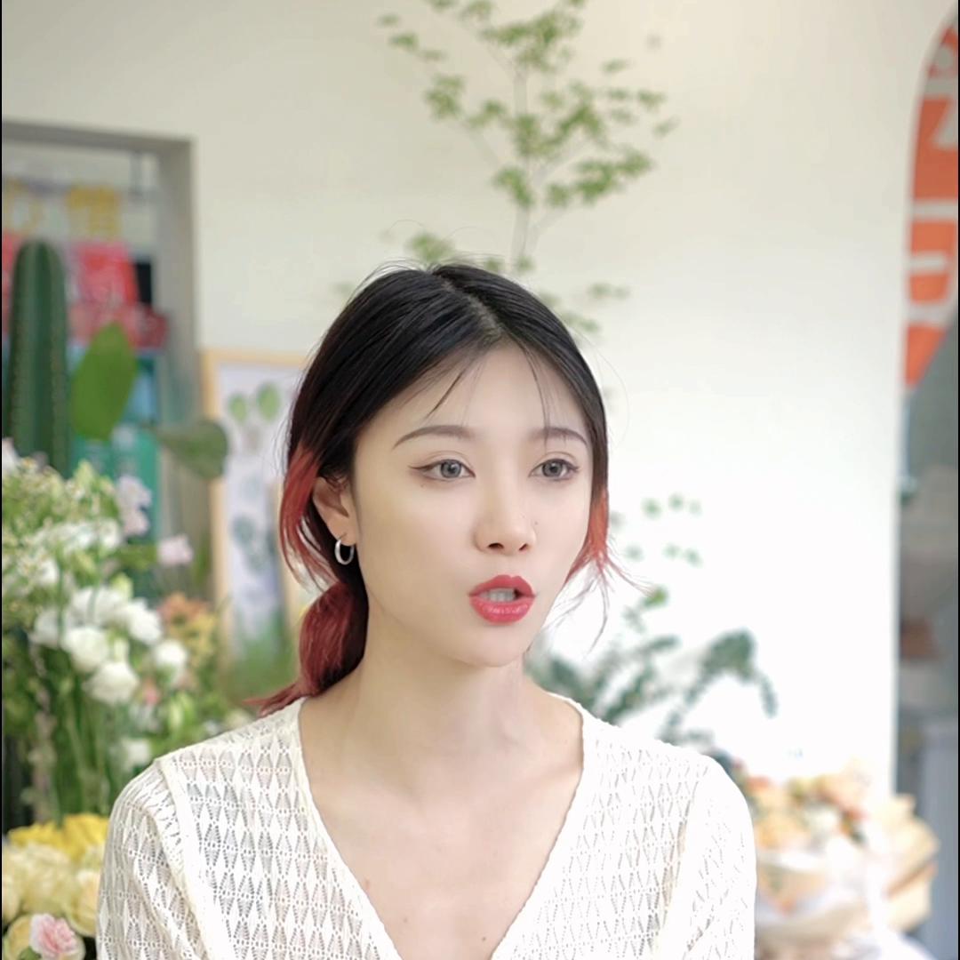 新人开花店加盟哪个好,开花店是自己开还是加盟