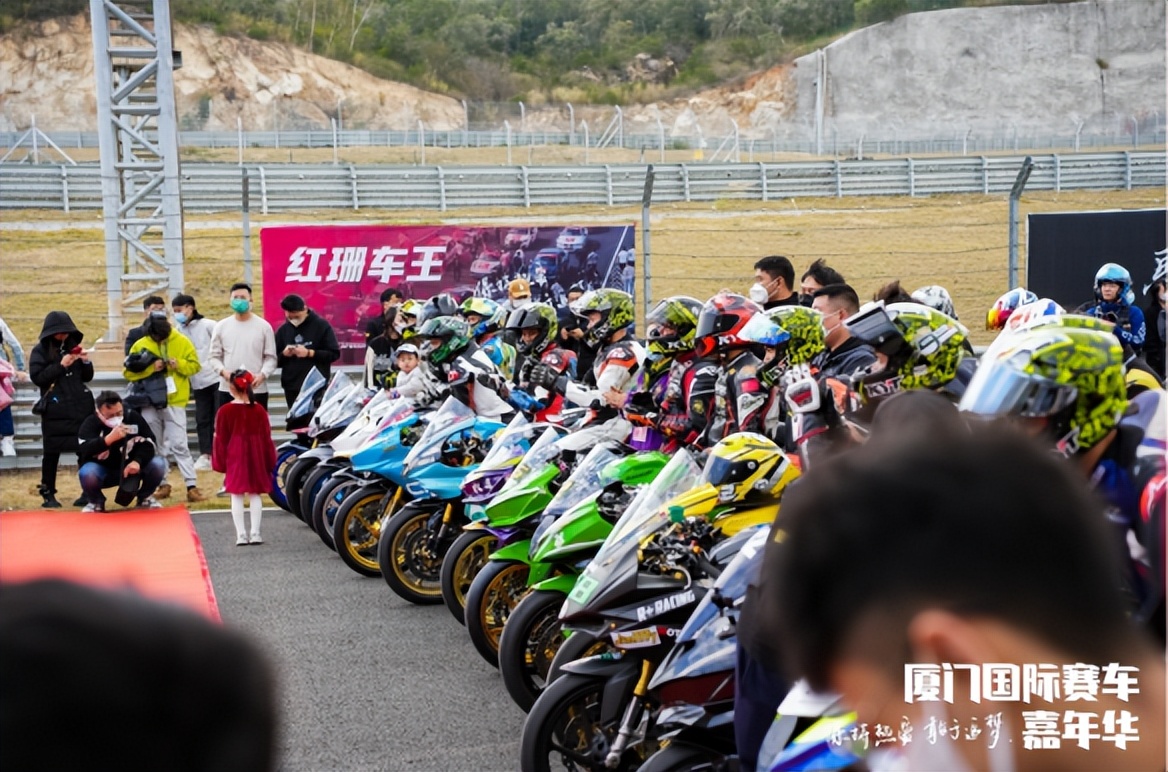 极速对决,点燃冬日!2023厦门国际赛车嘉年华圆满收官