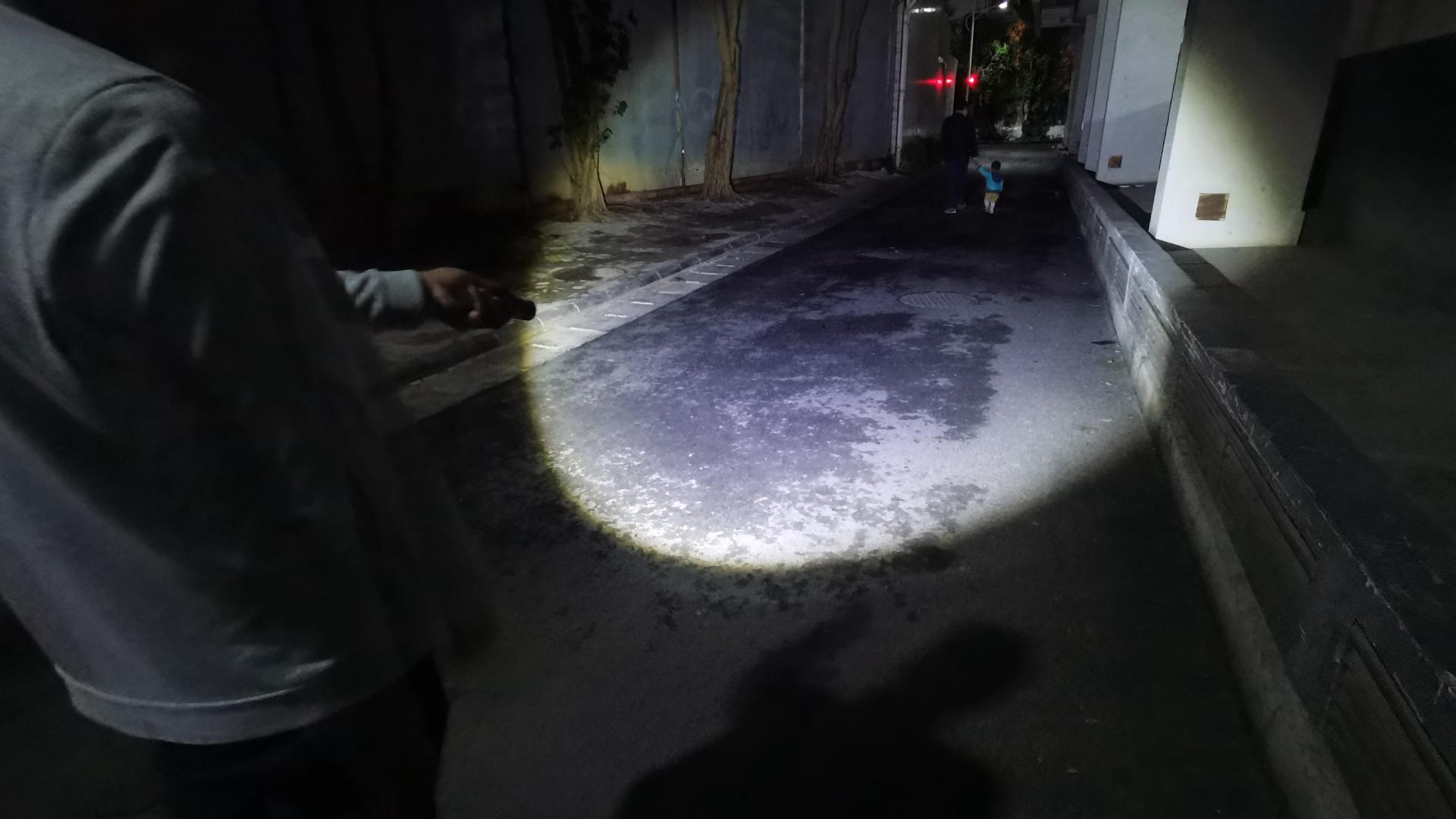 纳拓雷鸣手电价格,纳拓雷鸣音乐手电体验