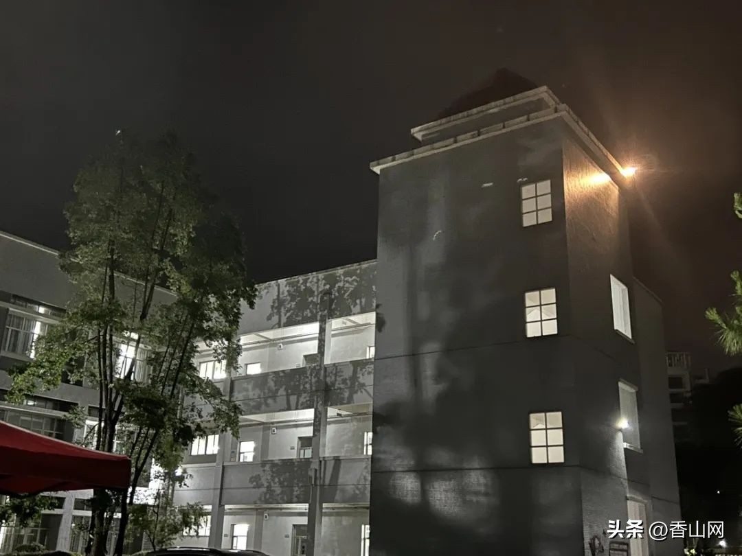 北师大珠海附中,三年青春在校园里