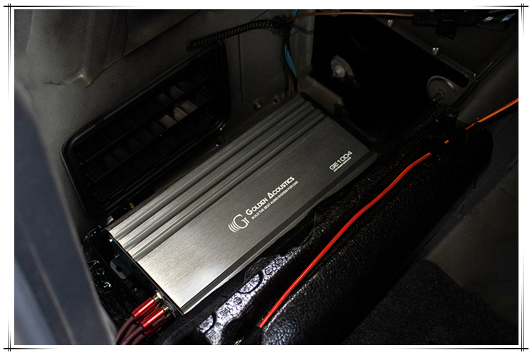 宝马5系升级中置音响安装教程,宝马5系三分频汽车音响改装方案