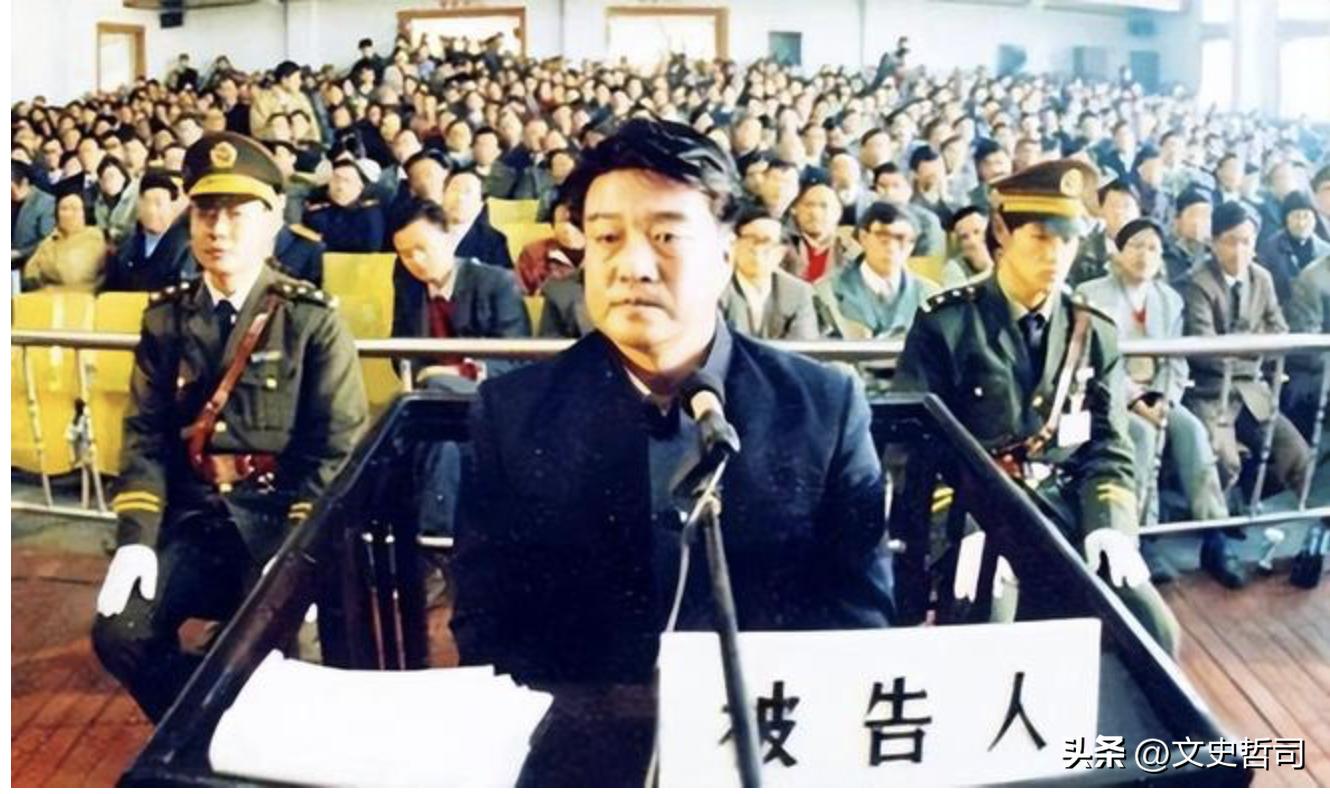 还记得30年前的胡建学吗？万元户都稀缺的年代，他一块表4.6万元