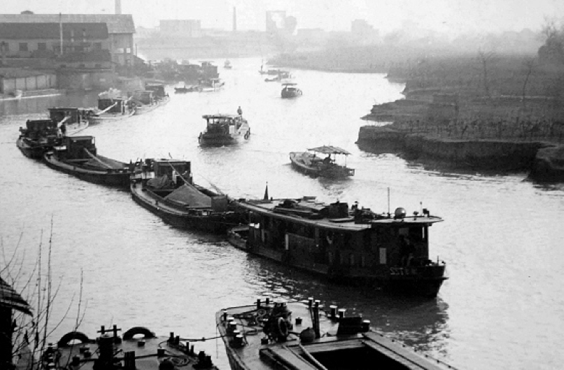 长津湖战役中霍英东到底做了什么？死后竟然可以享受国葬