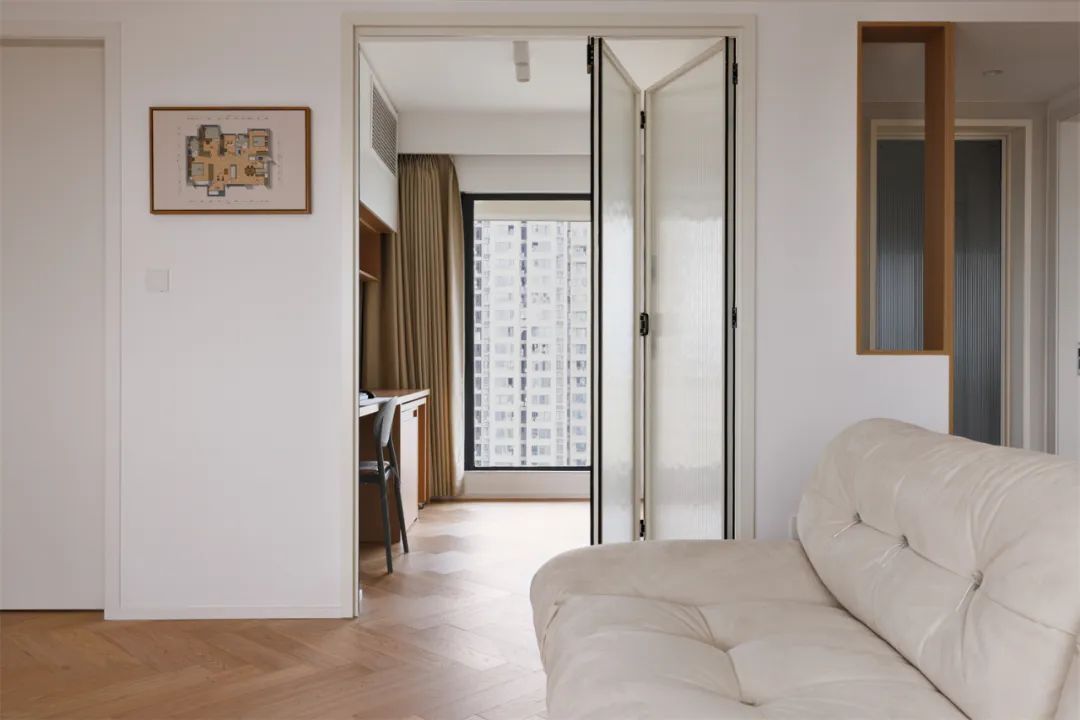 95后小夫妻二手房翻新,95后小夫妻返乡改造老房子