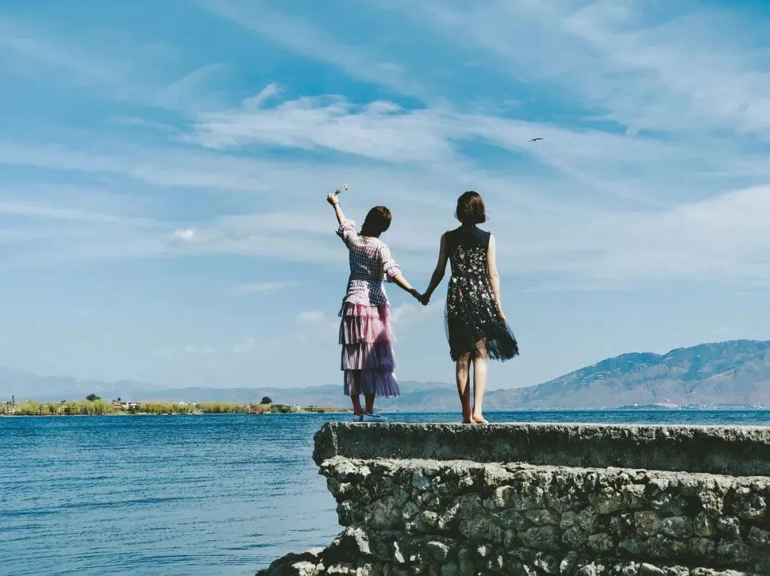 情人爱你入骨的肢体表现,情人怎样对你才是真正的真爱