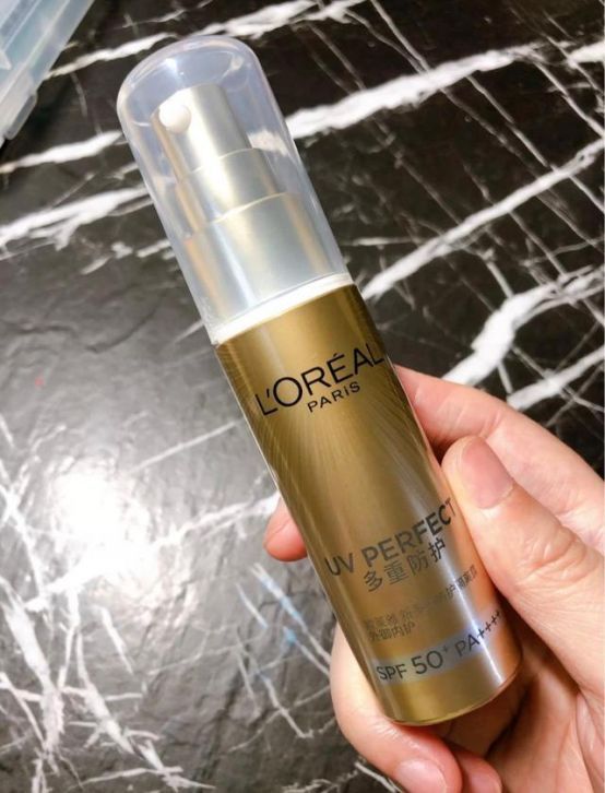 珀莱雅防晒和欧莱雅防晒哪个好,怡思丁防晒和欧莱雅防晒哪个好