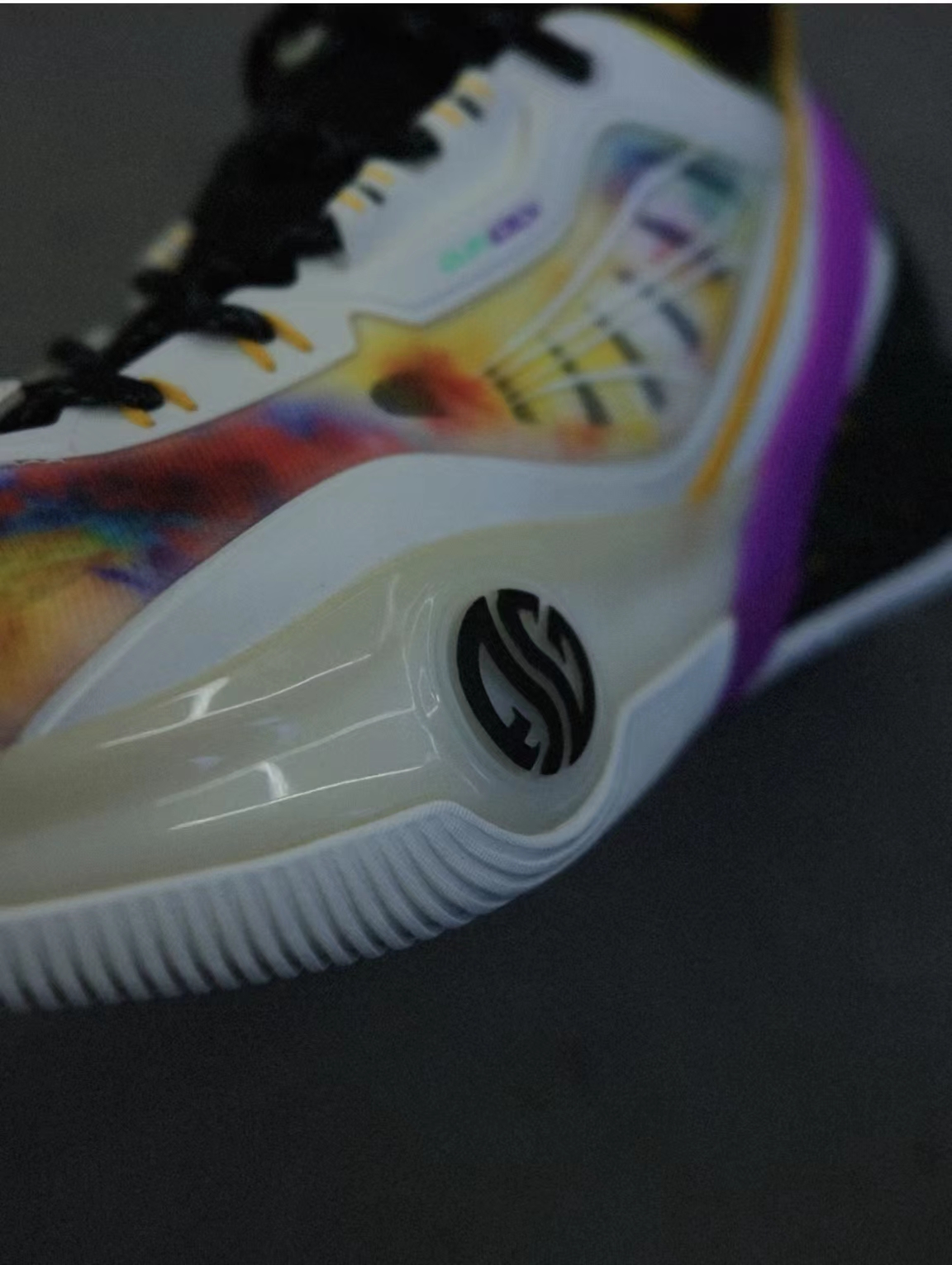 Adidas好好学习一下!361度AG3Pro低帮版“吉他之神”配色曝光