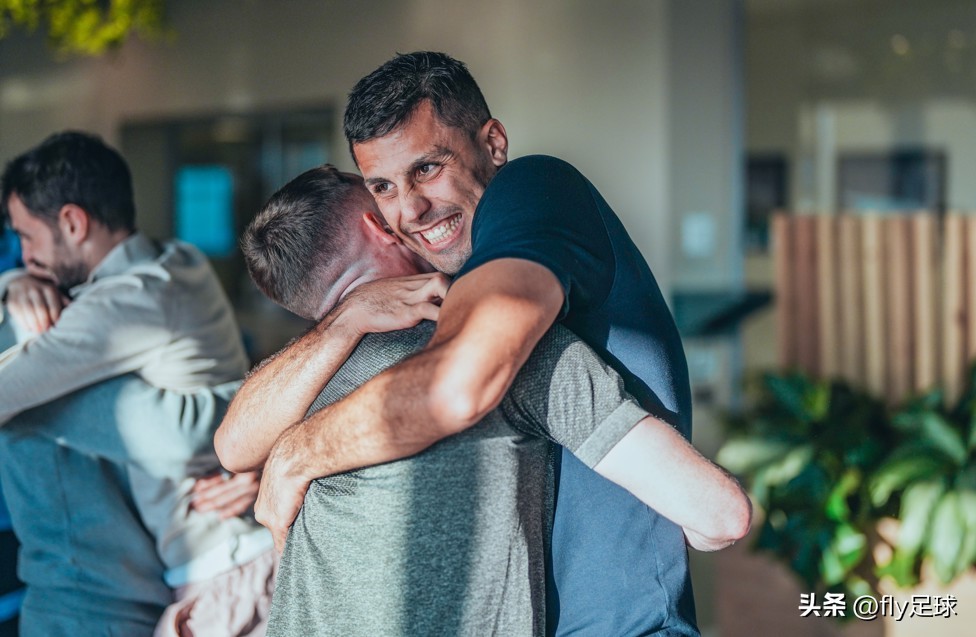 曼城再拿英超冠军就是几冠王了,曼城连续两年英超冠军