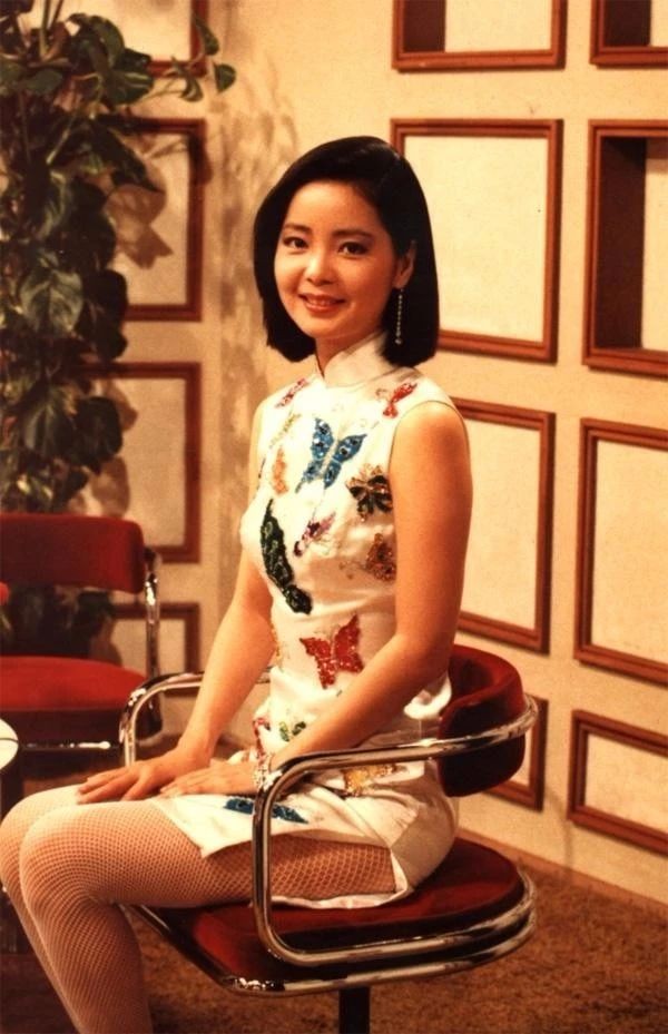 国潮旗袍和其它旗袍有什么不一样,中国式旗袍极具吸引力的东方美