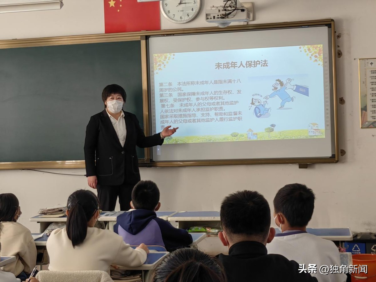 大连市第26中学,学校组织学习党的二十大精神报告